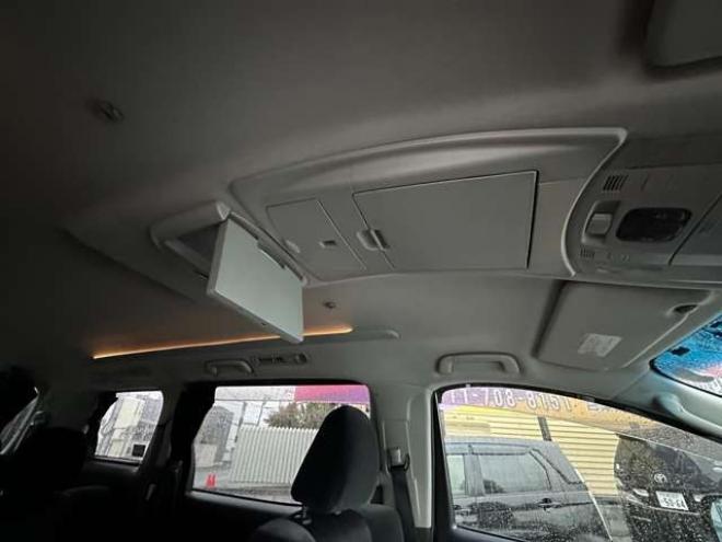 ヴェルファイア2.4 Z 4WD　HDDナビ　Bluetooth　地デジ　両側パワースライドドア　フリップダウンモンター　プッシュスタート　横滑り防止装置　コーナーセンサー　ETC　　社外アルミホイール夏　バックモニター 2400