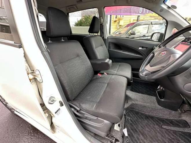 ステラカスタムR スマートアシスト 4WD　社外ナビ　地デジ　エコアイドル　プッシュスタート　横滑り防止装置　衝突軽減ブレーキ　社外アルミホイール夏 660