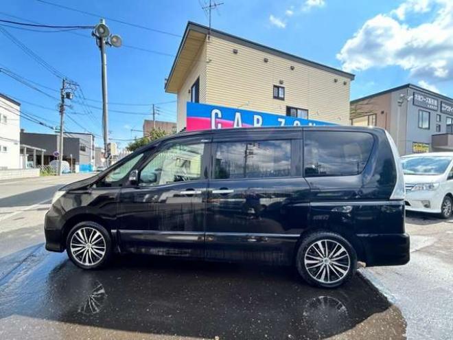 セレナ2.0 ライダー ブラックライン 4WD　 2000