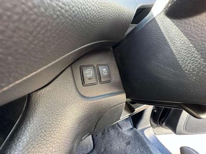 セレナ2.0 ハイウェイスター 4WD　ワンオーナー　両側ワンタッチオートスライドドア　ETC　横滑り防止装置　アイドリングストップ　バックモニター 2000