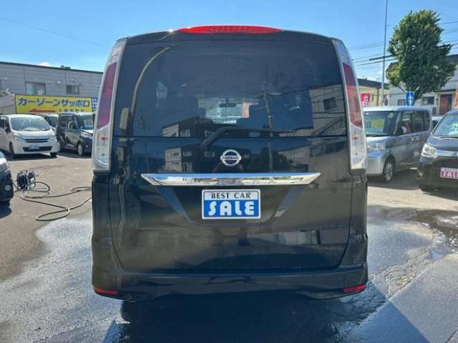 セレナ2.0 ハイウェイスター 4WD　ワンオーナー　両側ワンタッチオートスライドドア　ETC　横滑り防止装置　アイドリングストップ　バックモニター 2000