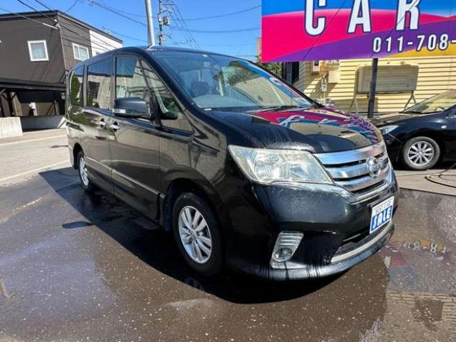 セレナ2.0 ハイウェイスター 4WD　ワンオーナー　両側ワンタッチオートスライドドア　ETC　横滑り防止装置　アイドリングストップ　バックモニター 2000