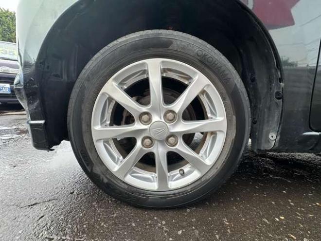 ムーヴカスタム X 4WD　社外CDオーディオ　純正アルミホイール夏　プッシュスタート　キーレスキー 660