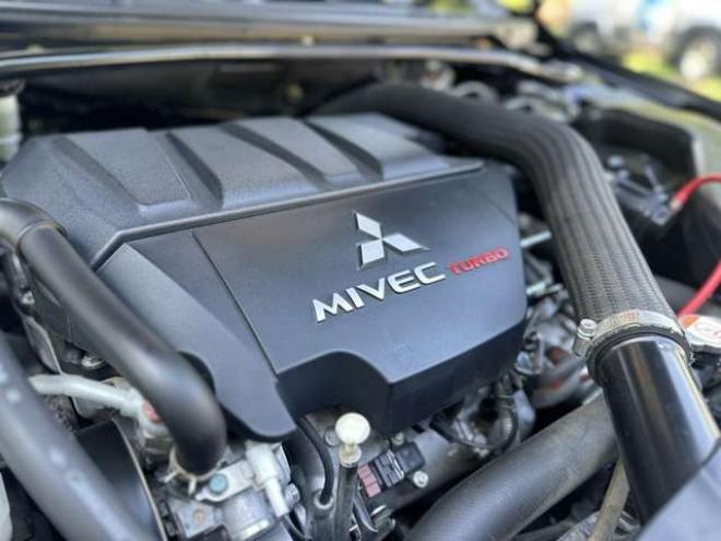 ギャランフォルティス 2.0 ラリーアート 4WD　社外ナビ　フルセグ　バックカメラ　ドラレコ　パワーウィンドウ　パワステ　ABS　キーレスエントリー　盗難防止装置　　クルーズコントロール 2000