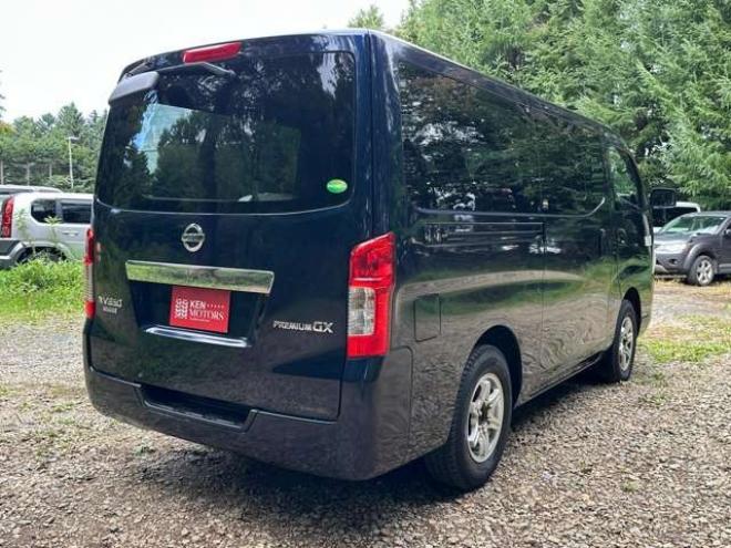 キャラバンNV350 2.5 プレミアムGX ロングボディ ディーゼルターボ 4WD　パワステ　パワーウィンドウ　純正ナビ　社外アルミ　ABS　リアヒーター　フルセグ　バックカメラ　ETC　キーレス　両側スライドドア 2500