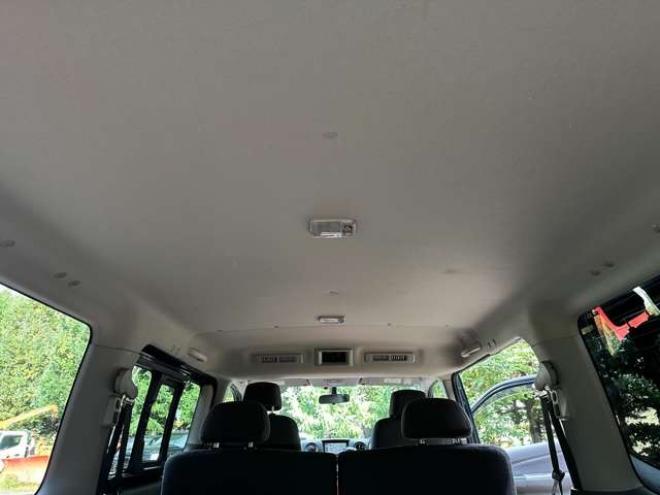 キャラバンNV350 2.5 プレミアムGX ロングボディ ディーゼルターボ 4WD　パワステ　パワーウィンドウ　純正ナビ　社外アルミ　ABS　リアヒーター　フルセグ　バックカメラ　ETC　キーレス　両側スライドドア 2500