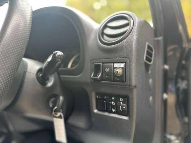 ジムニークロスアドベンチャー XC 4WD　ターボ　記録簿　社外マフラー　社外テール　社外バンパー　ETC　パワステ　パワーウィンドウ　社外ナビ　社外アルミ　ABS　キーレスエントリー 660