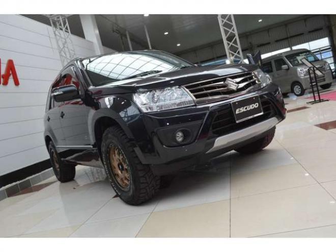 エスクード2.4 ランドブリーズ 4WD　特別仕様車サンルーフSDナビTVバックカメラ 2400