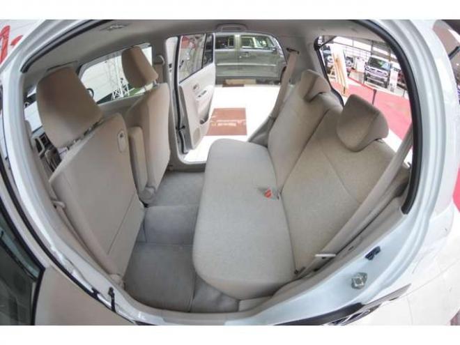 ラパンL 4WD　ワンオーナー車エネチャージ4WDアイドリングストップセーフティサポート搭載レーダーブレーキサポート誤発信抑制機能横滑り防止装置CDシートヒーター社外アルミホイル 660