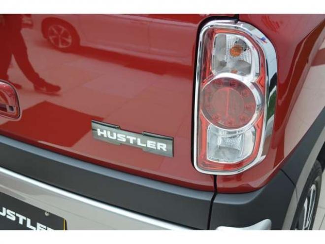 ハスラーJスタイルIIIターボ 4WD　1オーナー特別仕様車Sエネチャージ4WDターボセーフティサポート搭載アイドリングストップ横滑り防止装置パドルシフトLEDライトクルーズコントロールハーフレザーシート 660