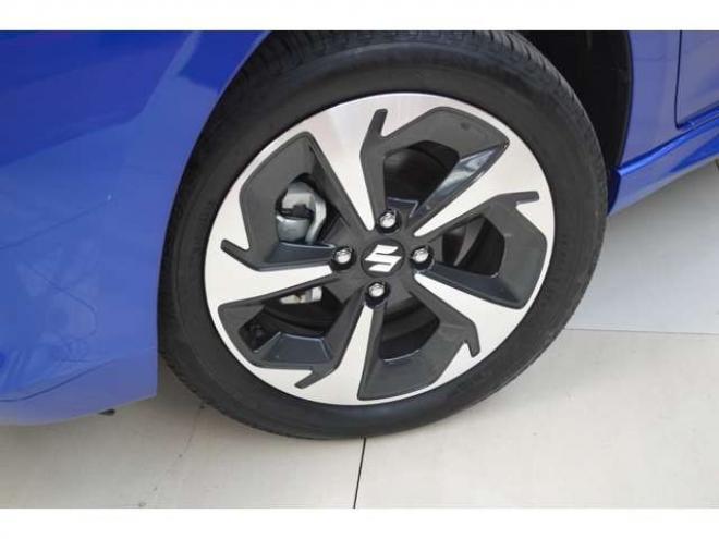 スイフト1.2 ハイブリッド MZ 4WD　ワンオーナー車ハイブリッド4WDセーフティサポート搭載スズキコネクト対応通信機装着車9インチディスプレイオーディオ電動パーキングブレーキアダプティブクルーズコントロールLEDライト 1200