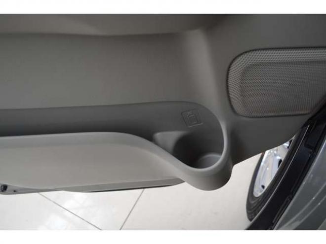 エブリィワゴン PZターボ 4WD　届出済未使用車4WDターボハイルーフスズキセーフティサポート純正バックカメラ付ディスプレイオーディオ左オートスライドドアハイビームアシストLEDライト横滑り防止装置シートヒーター 660