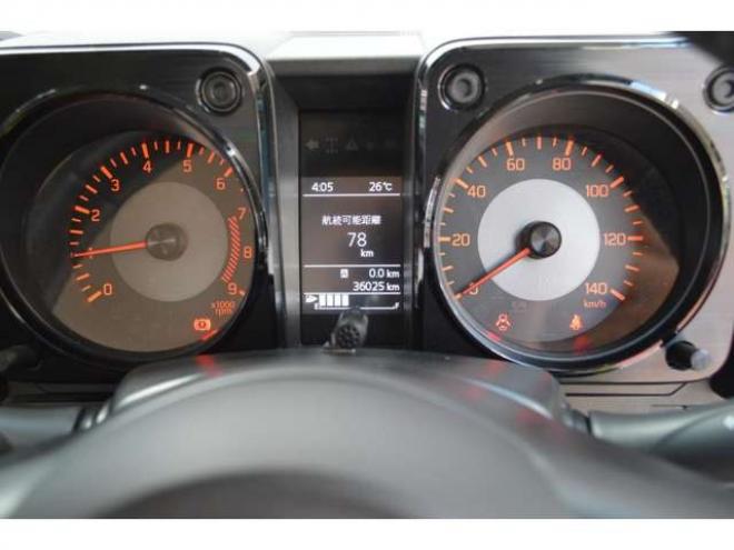 ジムニーXC 4WD　ワンオーナー車5速マニュアル4WDターボセーフティサポート搭載8インチナビTVドライブレコーダーLEDライトETCクルーズコントロール純正マットフラップ 660