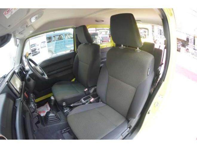 ジムニーXC 4WD　ワンオーナー車5速マニュアル4WDターボセーフティサポート搭載8インチナビTVドライブレコーダーLEDライトETCクルーズコントロール純正マットフラップ 660