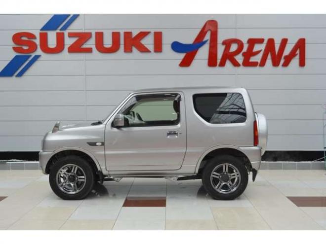 ジムニーランドベンチャー 4WD　ワンオーナー特別仕様車4WDターボフロアオートマチックCDハーフレザーシートヒーター 660