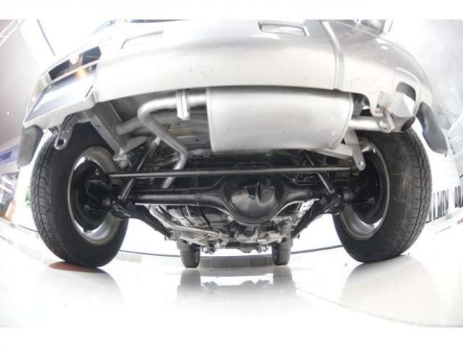 ジムニーランドベンチャー 4WD　ワンオーナー特別仕様車4WDターボフロアオートマチックCDハーフレザーシートヒーター 660