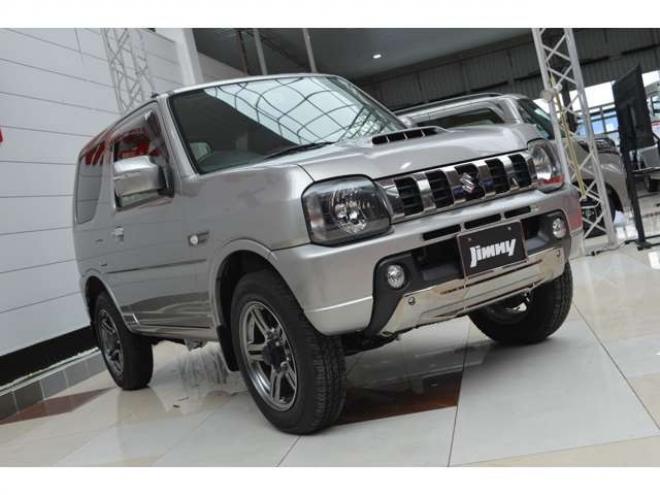 ジムニーランドベンチャー 4WD　ワンオーナー特別仕様車4WDターボフロアオートマチックCDハーフレザーシートヒーター 660