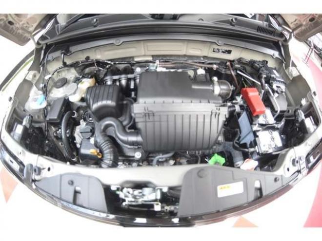 ハスラータフワイルド 4WD　ワンオーナー特別仕様車ハイブリッド4WDセーフティサポート搭載アイドリングストップデュアルカメラブレーキサポート後退時ブレーキサポート横滑り防止装置ハイビームアシストLEDアダプティブクルーズコントロール 660