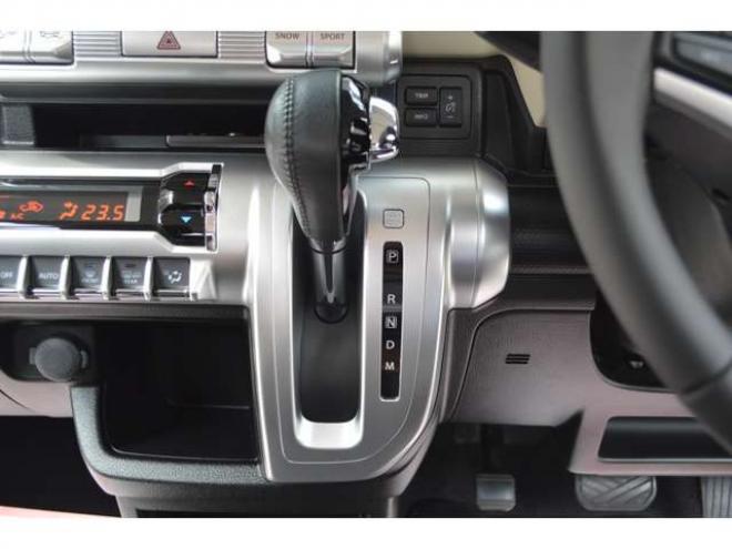 クロスビー1.0 ハイブリッド MZ 4WD　ワンオーナー車ハイブリット4WDターボセーフティサポート搭載パドルシフト横滑り防止装置クルーズコントロールLEDライト純正ディスプレイオーディオ 1000