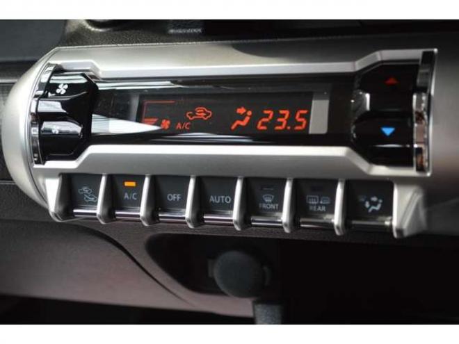 クロスビー1.0 ハイブリッド MZ 4WD　ワンオーナー車ハイブリット4WDターボセーフティサポート搭載パドルシフト横滑り防止装置クルーズコントロールLEDライト純正ディスプレイオーディオ 1000