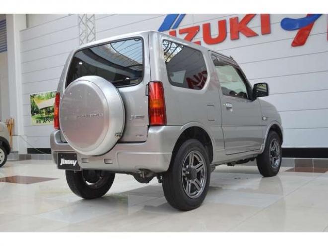 ジムニーランドベンチャー 4WD　ワンオーナー特別仕様車5速マニュアル4WDターボハーフレザーシートヒーターETCドライブレコーダー 660