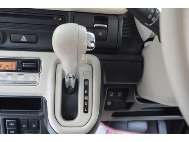 ワゴンRスマイルハイブリッド X 4WD　クリームコーデセーフティサポートスズキコネクト対応9インチ全方位ナビLEDハイブリット4WDセーフティサポート搭載アイドリングストップハイビームアシストLEDライト両側オートスライドドアパーキングセンサー 登録済未使用車 660