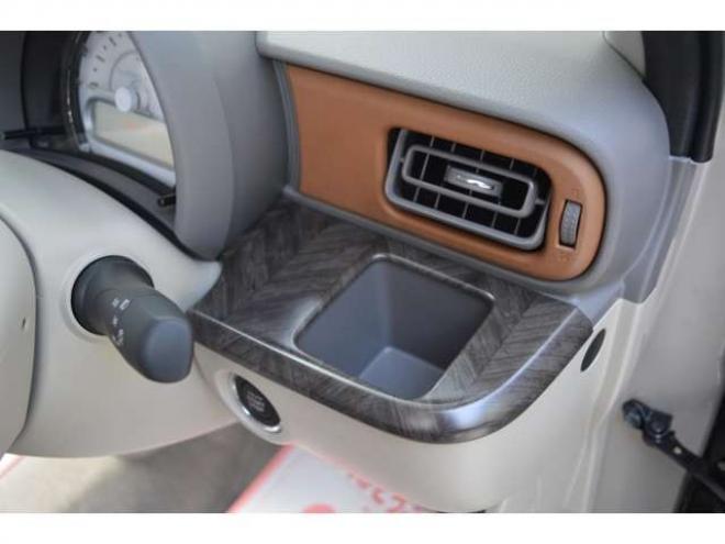 ラパンLC 660 ハイブリッド X 4WD　ハイブリット4WD全方位モニタ用カメラパッケージセーフティサポート搭載スズキコネクト対応機装着車ハイビームアシストLEDライト横滑り防止装置シートヒーター 登録済未使用車 660