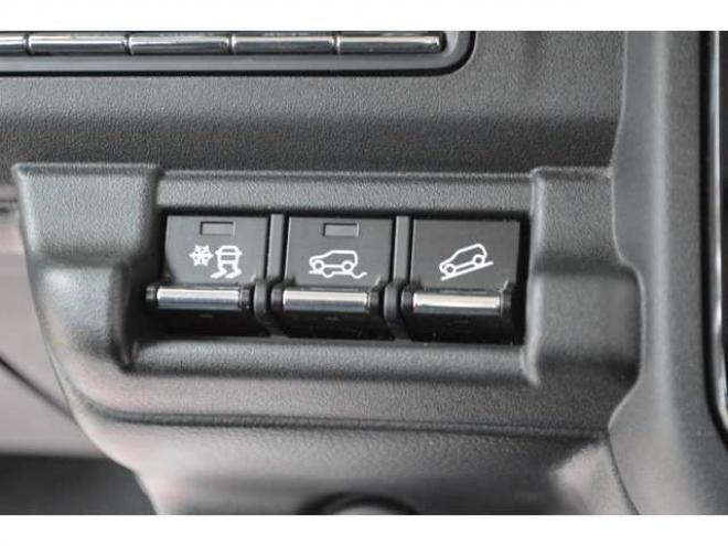 ハスラーJスタイル 4WD　ワンオーナー特別仕様車ハイブリッド4WDセーフティサポート搭載アイドリングストップ全方位モニター付9インチナビTVバックカメラハイビームアシストLEDライト 660