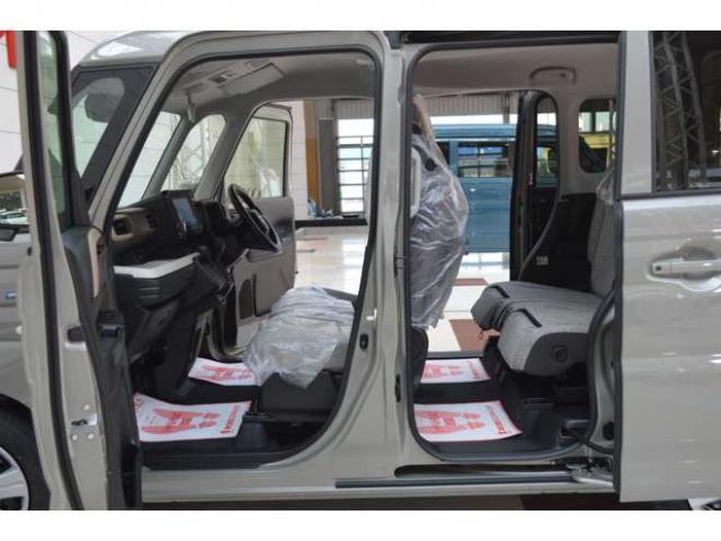 スペーシアハイブリッド X 4WD　全方位モニタ-ナビセーフティSコネクト対応ハイブリット4WDセーフティサポート搭載アイドリングストップ横滑り防止装置ハイビームアシストLEDライト両側オートスライドドアパーキングセンサー 登録済未使用車 660