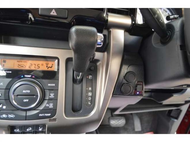 ハスラーJ 4WD　ワンオーナー車Sエネチャージ4WDブラックインテリアパッケージ純正7インチワイドナビTVバックカメラセーフティサポート搭載ハーフレザーシートLEDライト 660