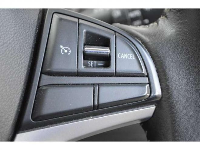 イグニス1.2 Fリミテッド 4WD　ワンオーナー特別仕様車ハイブリット4WDセーフティサポート搭載アイドリングストップ横滑り防止装置パドルシフト7インチワイドナビTVバックカメラLEDライトクルーズコントロール 1200