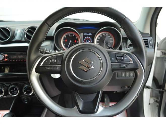 スイフト1.2 ハイブリッド RS セーフティパッケージ装着車 4WD　ワンオーナー車ハイブリット4WDセーフティサポート搭載アイドリングストップ横滑り防止装置パドルシフトアダプティブクルーズコントロールLEDライトETCシートヒーター 1200