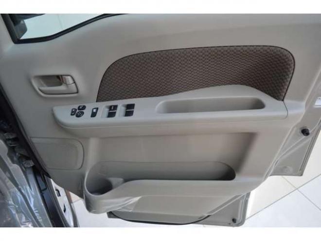 エブリィジョイン ターボ ハイルーフ 4WD　届出済未使用車4WDターボCVTセーフティサポート搭載アイドリングストップ横滑り防止装置ディスプレイオーディオハイビームアシストLEDライト 660