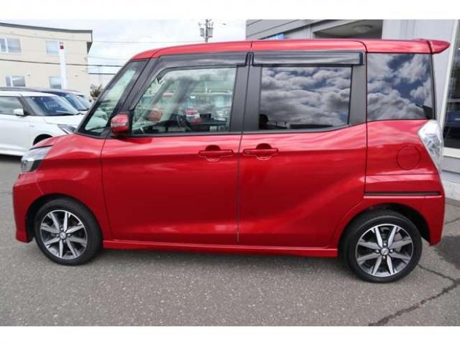 デイズルークスハイウェイスターX Vセレクション 4WD　アラウンドビューモニター(ルームミラー)　両側電動スライドドア　シートヒーター　LEDヘッドライト　エマージェンシーブレーキ 660