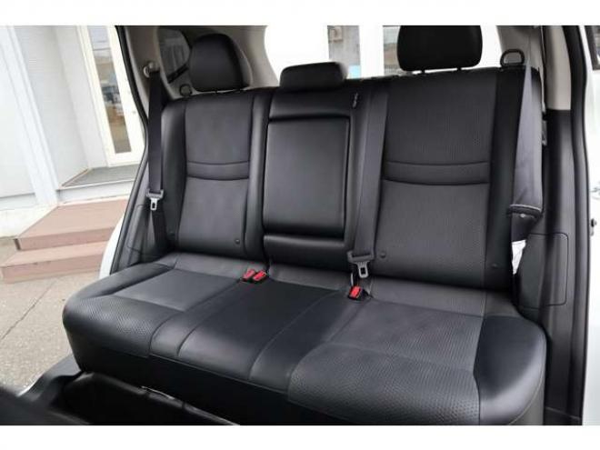 エクストレイル2.0 20X エマージェンシーブレーキパッケージ 2列車 4WD　社外ナビ　バックカメラ　前側ドラレコ 2000