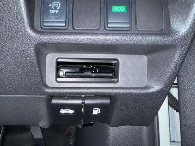 エクストレイル2.0 20X エマージェンシーブレーキパッケージ 2列車 4WD　社外ナビ　バックカメラ　前側ドラレコ 2000