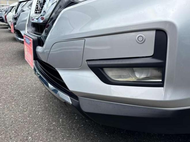 エクストレイル2.0 20S ハイブリッド 4WD　純正フルセグナビ　ETC　アラウンドビューカメラ　パーキングアシスト　ヒルディセントコントロール　クルーズコントロール　パーキングソナー 2000