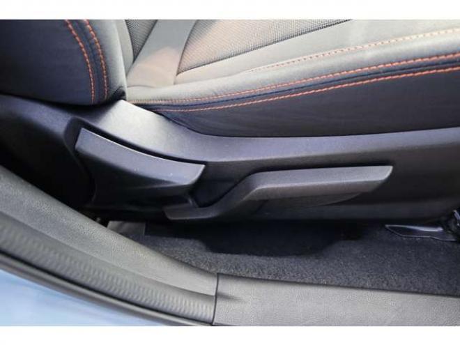 XV2.0i-L アイサイト 4WD　純正フルセグナビ　バックカメラ　ETC　純正ドラレコ　電動パーキング　LEDヘッドライト　ヘッドライトウォッシャー 2000