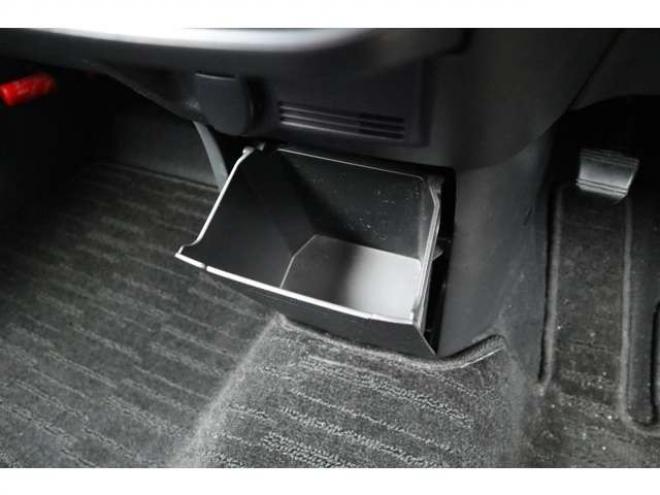 デイズハイウェイスターX 4WD　社外フルセグナビ　アラウンドビューモニター　LEDヘッドライト　シートヒーター　エマージェンシーブレーキ　車線逸脱警報機能 660