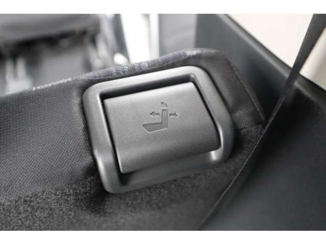 デイズハイウェイスターX 4WD　社外フルセグナビ　アラウンドビューモニター　LEDヘッドライト　シートヒーター　エマージェンシーブレーキ　車線逸脱警報機能 660