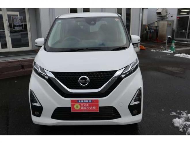 デイズハイウェイスターX 4WD　社外フルセグナビ　アラウンドビューモニター　LEDヘッドライト　シートヒーター　エマージェンシーブレーキ　車線逸脱警報機能 660