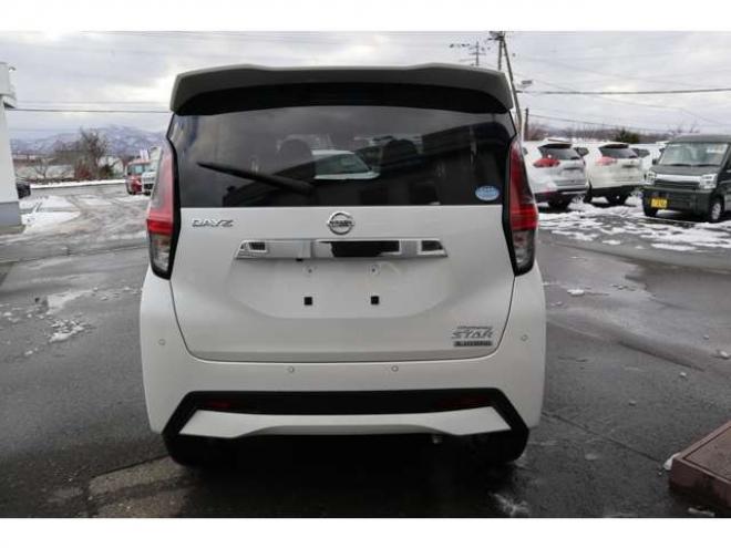 デイズハイウェイスターX 4WD　社外フルセグナビ　アラウンドビューモニター　LEDヘッドライト　シートヒーター　エマージェンシーブレーキ　車線逸脱警報機能 660