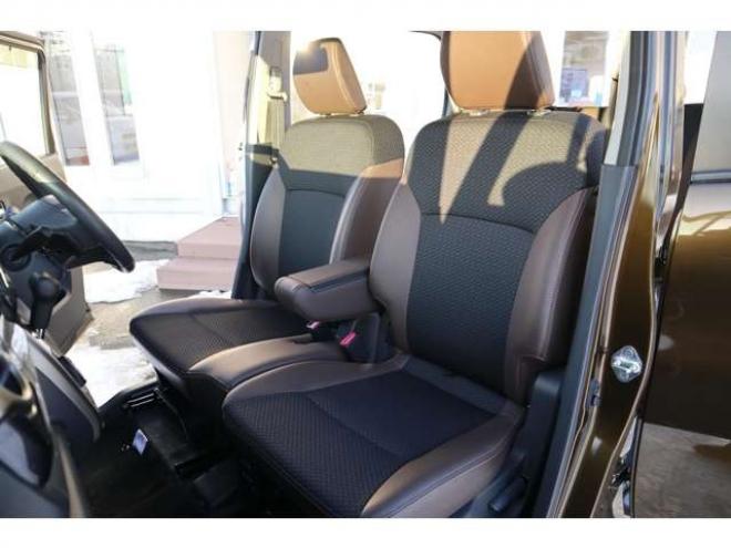 ハスラーJスタイルIIIターボ 4WD　1オーナー　特別仕様　4WD　ターボ　衝突軽減ブレーキ　CDプレイヤー　クルーズコントロール　LEDヘッドライト　オートエアコン　シートヒーター 660