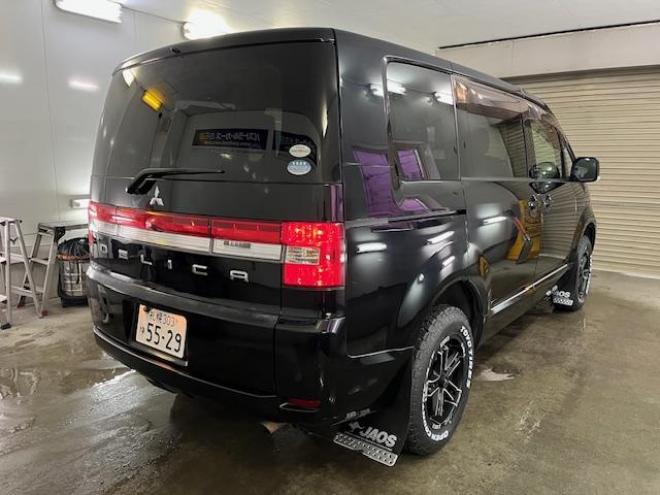 デリカＤ：５　本州仕入　ワンオーナー　寒冷地仕様　禁煙車　両側パワースライドドア　アルパインリアモニター　新品ＴＯＹＯホワイトレター　新品ＪＡＯＳブラックマッドガード　社外１６ＡＷ＋スタッドレスタイヤ付　ＥＴＣ 4WD 2400 5Dr