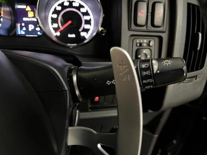 デリカＤ：５　本州仕入　ワンオーナー　寒冷地仕様　禁煙車　両側パワースライドドア　アルパインリアモニター　新品ＴＯＹＯホワイトレター　新品ＪＡＯＳブラックマッドガード　社外１６ＡＷ＋スタッドレスタイヤ付　ＥＴＣ 4WD 2400 5Dr