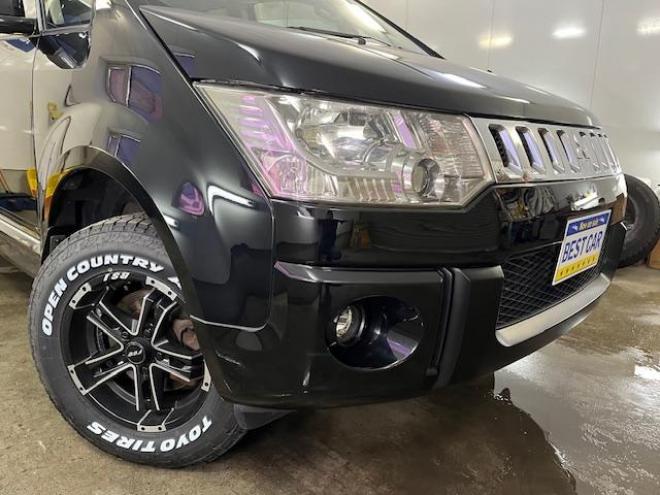 デリカＤ：５　本州仕入　ワンオーナー　寒冷地仕様　禁煙車　両側パワースライドドア　アルパインリアモニター　新品ＴＯＹＯホワイトレター　新品ＪＡＯＳブラックマッドガード　社外１６ＡＷ＋スタッドレスタイヤ付　ＥＴＣ 4WD 2400 5Dr