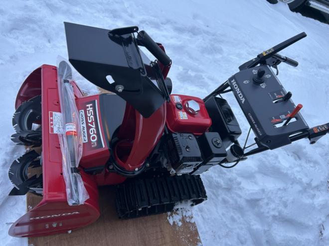 除雪機ホンダHSS760n（JX）クロスオーガ
超優良美品整備済み 江別市隣接市町村は配送無料