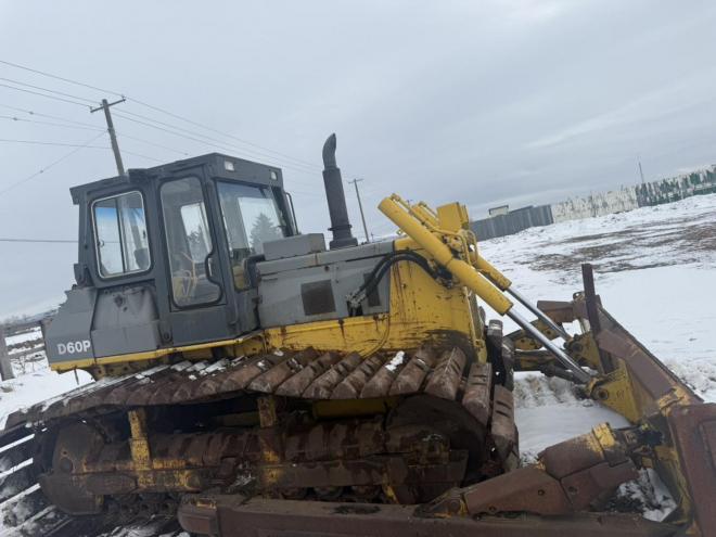ブルドーザーD60P-11