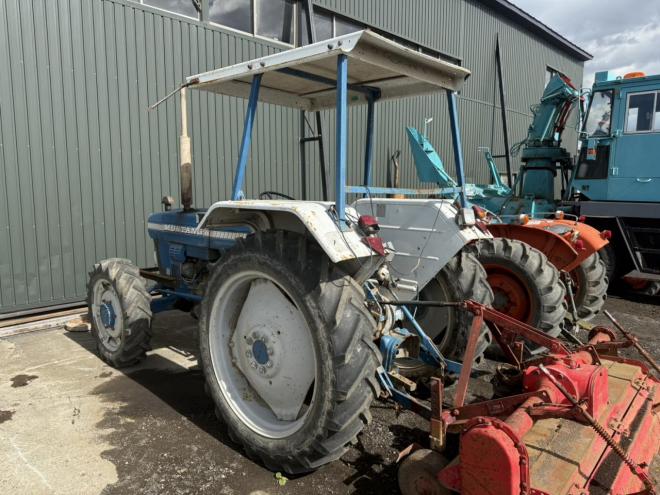 トラクターFORD 3910　CA414C　4WD