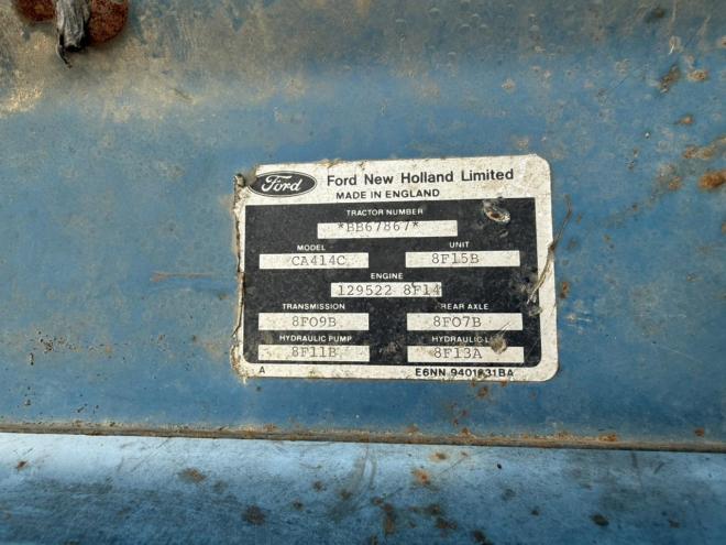トラクターFORD 3910　CA414C　4WD